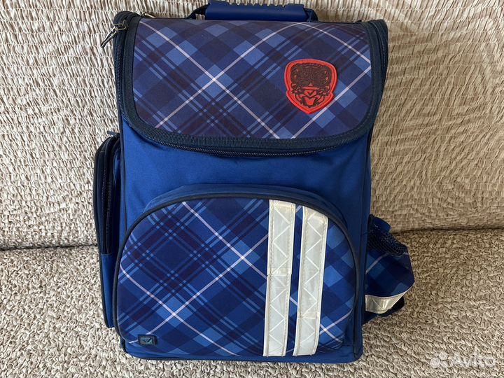 Ранец детский школьный