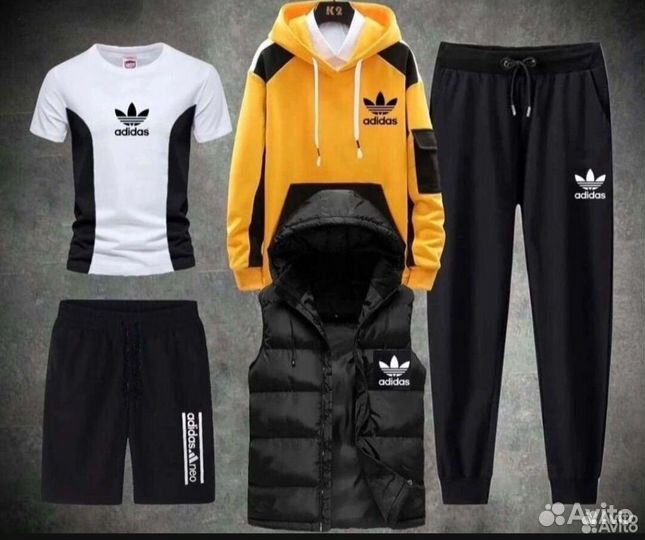 Спортивный костюм adidas