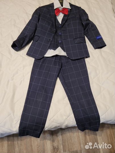 Костюм тройка для мальчика 110