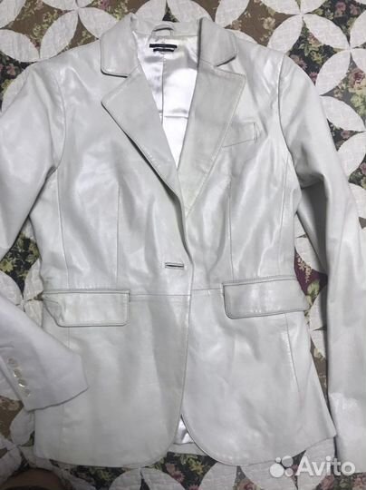 Кожаный пиджак жакет женский Sasch