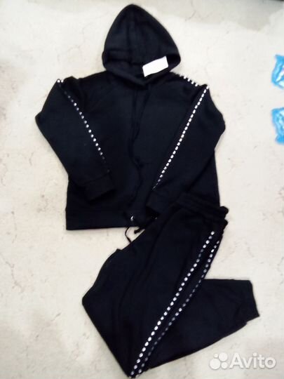 Утепленный костюм новый Р.46-48