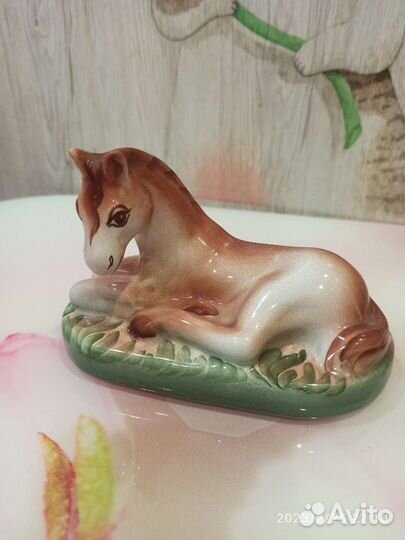Фигурка лошади