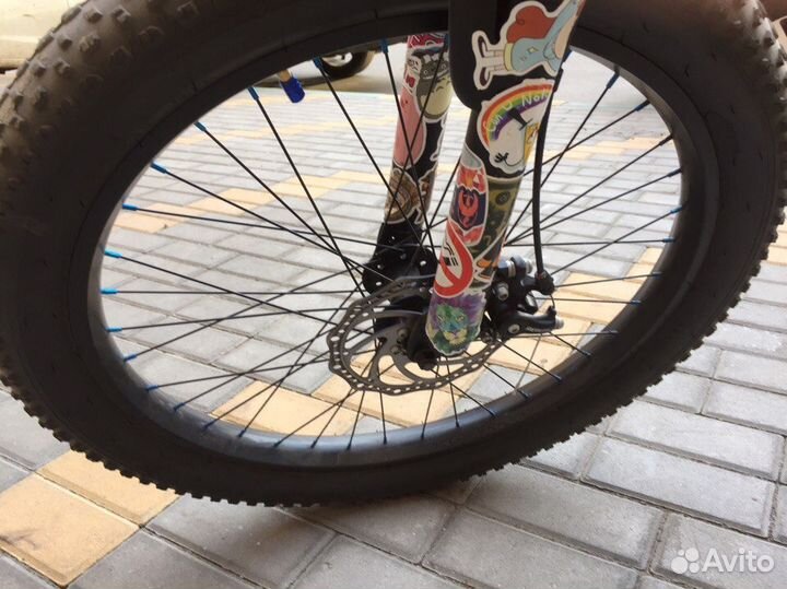 Велосипед горный с широкими колесами