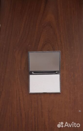 Зеркальце карманное