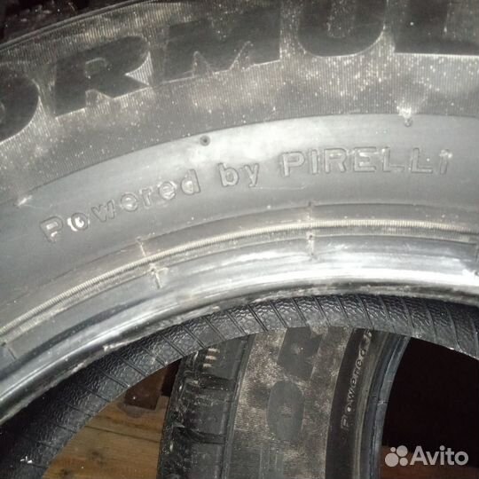 Pirelli Powergy 215/65 R16