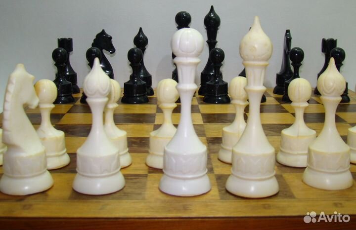 Шахматы редкая форма Звездочет. Пластик. СССР