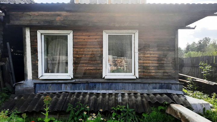 Дом 21,5 м² на участке 6 сот.