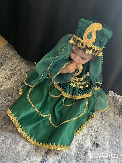 Азербайджанский национальный платья на аренду