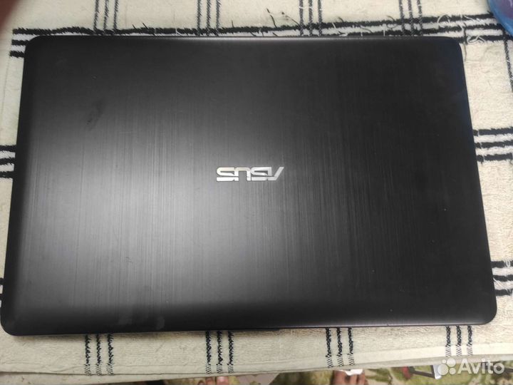 Ноутбук asus