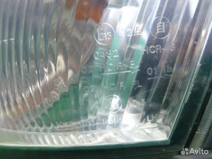 Фара передняя левая Mazda Tribute epew YF 2001