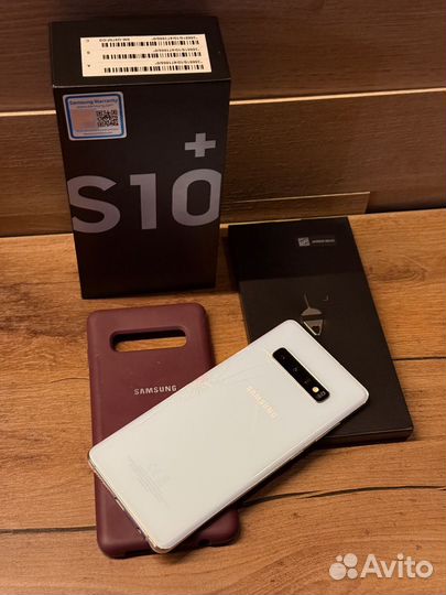 Samsung Galaxy S10+, 8/128 ГБ