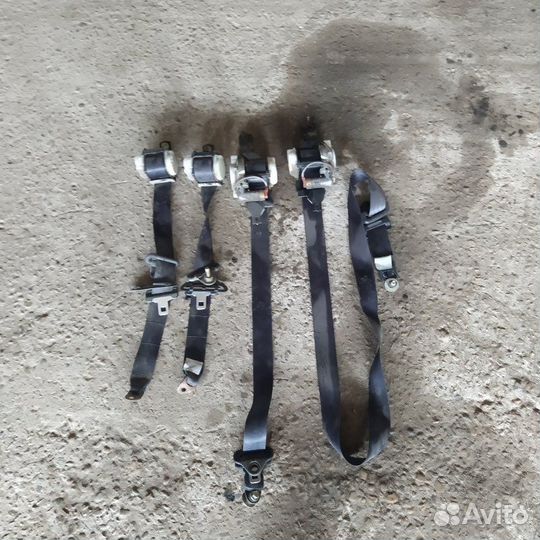 Ремень безопасности Nissan Cefiro 32 седан 2 1998