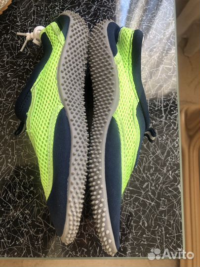 Тапки от камней и кораллов для купания детские