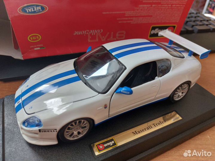 Коллекционная модель автомобиля Maserati 1:24