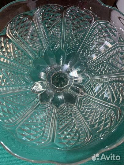 Ваза для фруктов на ножке. Стекло СССР