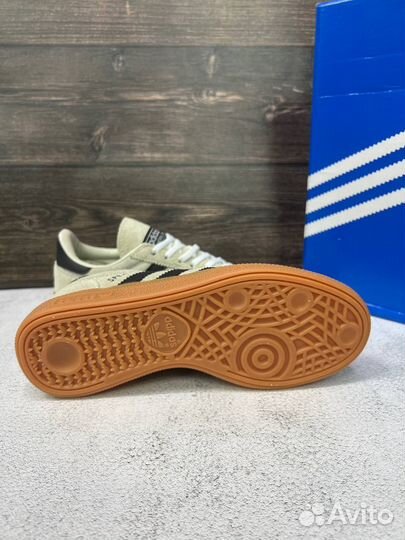 Кроссовки женские adidas spezial premium