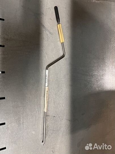 Тяга грибка левой двери