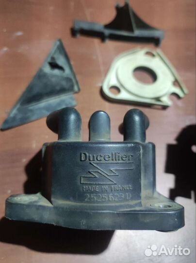 Распред коробка зажигания Рено лагуна 95 год