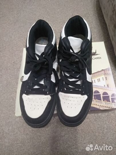 Кроссовки женские 38 размер