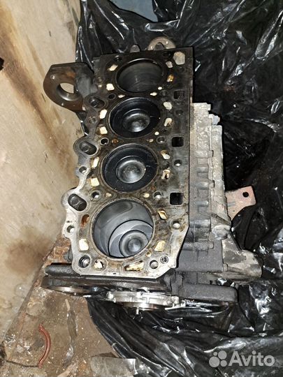 Двигатель D4CB 174 лс на запчасти без блока гбц