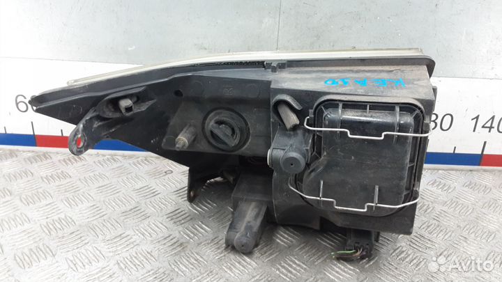 Фара Ford Transit (2006-2014)