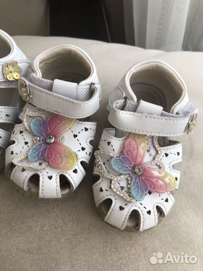 Сандалии для девочки 21 размер
