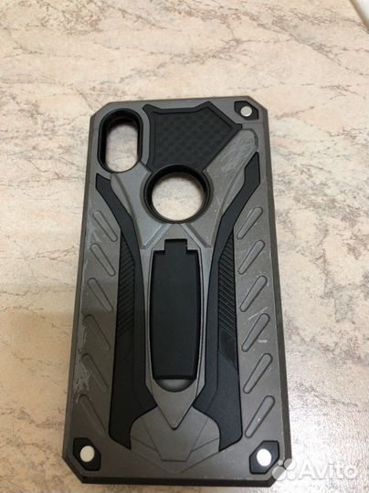 Противовоударный чехол на iPhone X