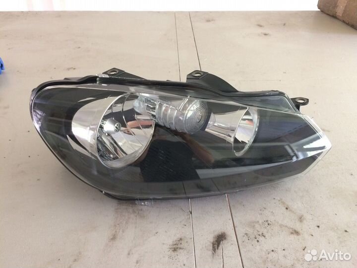 Фара правая VW Golf/2009