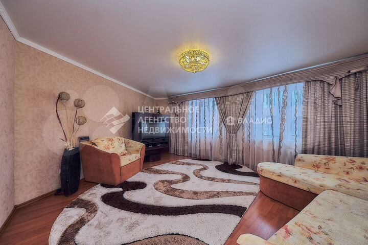 2-к. квартира, 72,2 м², 3/10 эт.