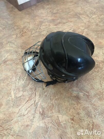 Шлем хоккейный