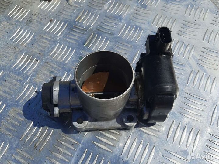Дросельная заслонка Тойота Хайлюкс 2014 2.5