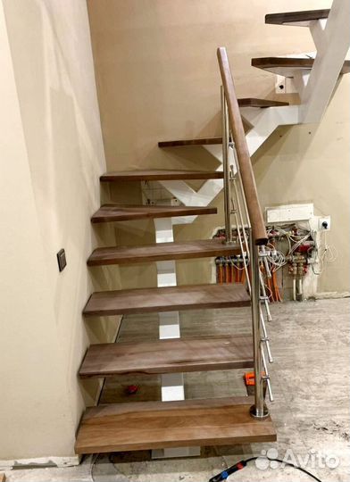 Лестница в дом. Заключаем договор