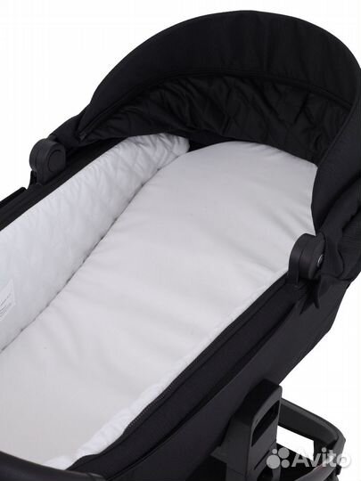 Коляска 3 в 1 Mowbaby Zoom Gold Black