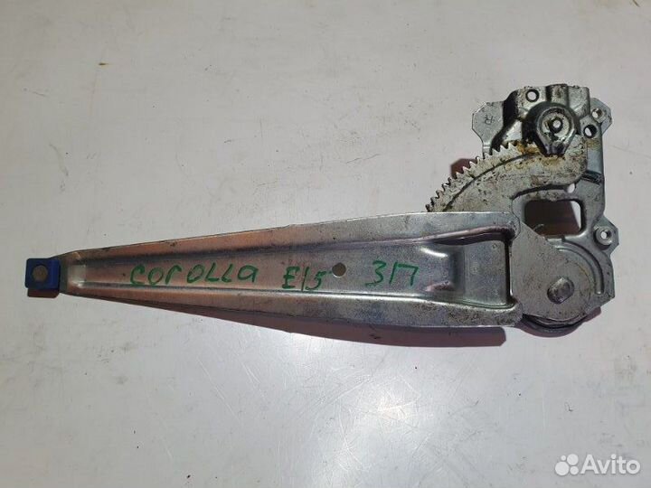 Стеклоподъемник задний правый Toyota Corolla E150