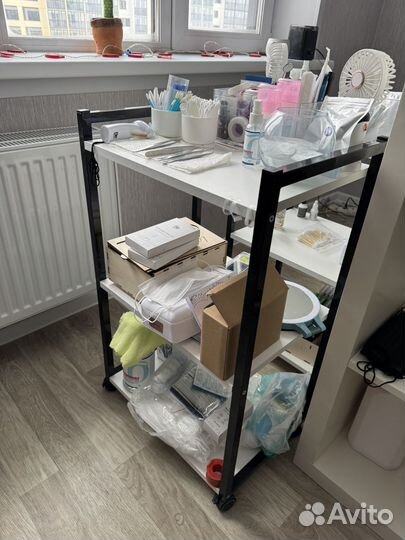 Этажерка косметологическая