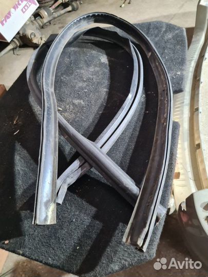 Уплотнительная резинка боковой двери LADA Largus