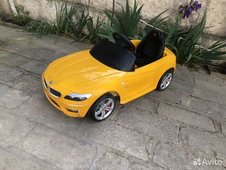 Детский электромобиль