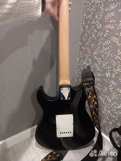 Гитара Yamaha Pacifica 012BL
