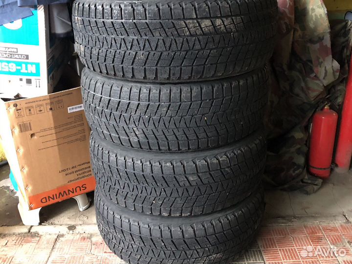 Bridgestone Blizzak DM-V1 2.25/55 R20 179W