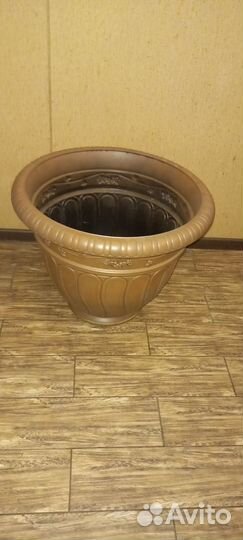 Кашпо для цветов напольное