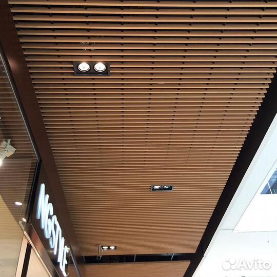 Кубообразный реечный потолок