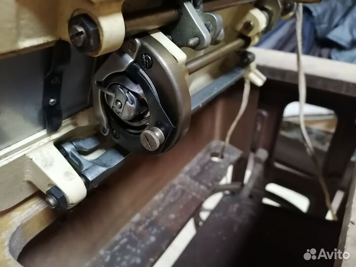 Швейная машина tikka