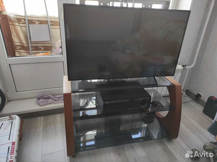 Полка для телевизора