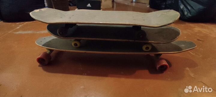 Роликовые коньки