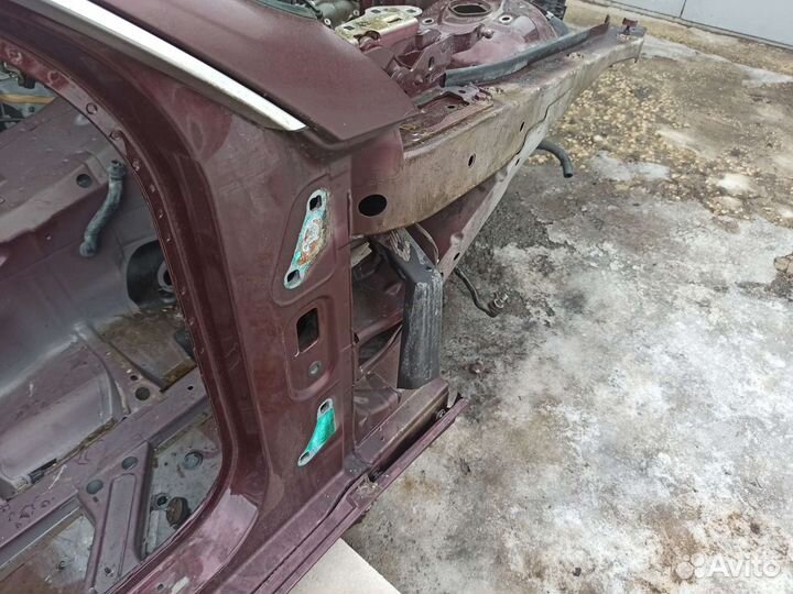 Передний правый лонжерон Mercedes C-class w204