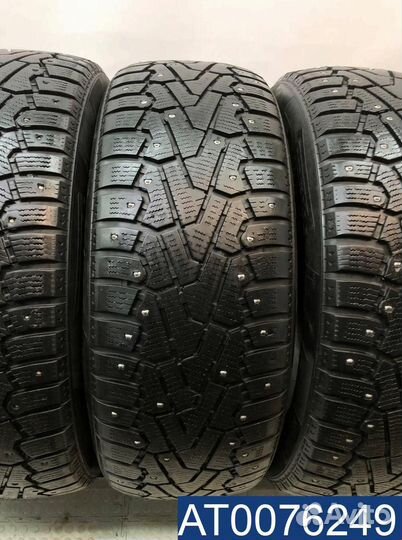 Pirelli Ice Zero 215/55 R17 98V