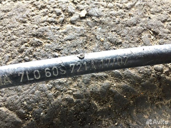 Трос ручника Volkswagen Touareg 3.2 2005