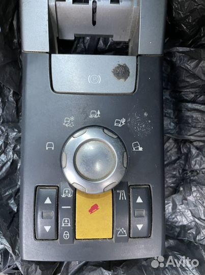 Блок управления пневмоподвески Range Rover Sport