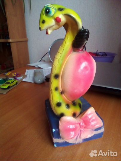 Фигура, статуэтка