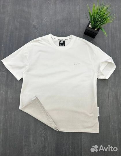 Футболка Nike Lux